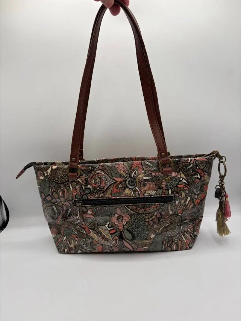 Sakroots Artist Circle shoulder bag in the